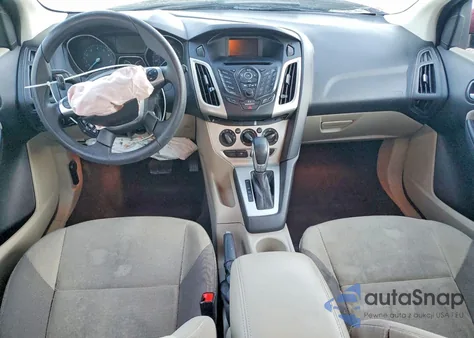 2014 Ford Focus Se z USA, uszkodzony, nr VIN 1FADP3K22EL454176